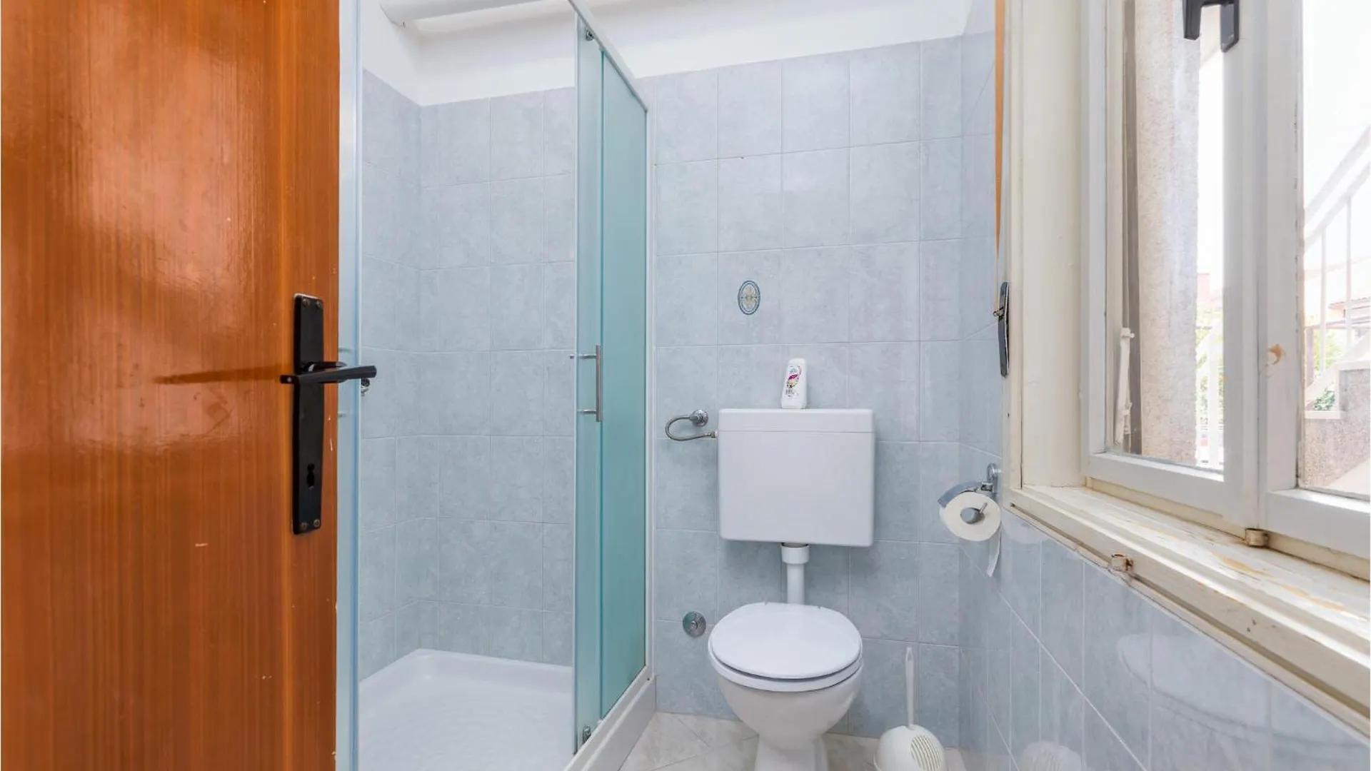 Lovely Apartment In Fazana With Kitchen