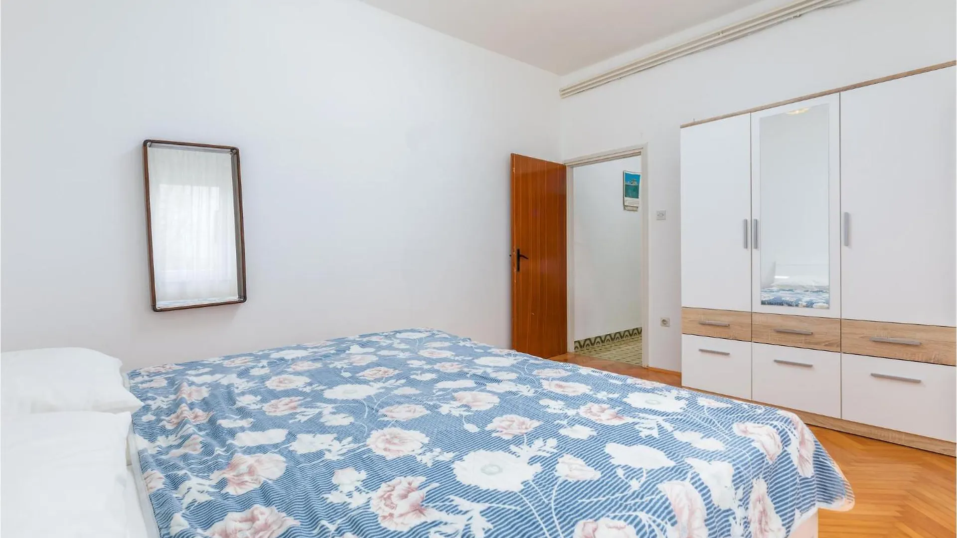 Lovely Apartment In Fazana With Kitchen